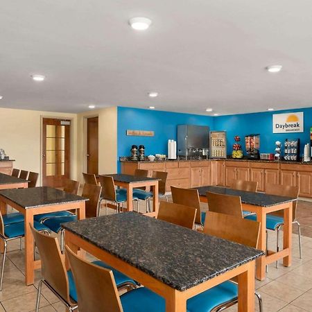 Days Inn By Wyndham Airport/Maine Mall South Portland Kültér fotó