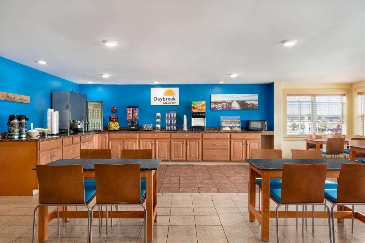 Days Inn By Wyndham Airport/Maine Mall South Portland Kültér fotó