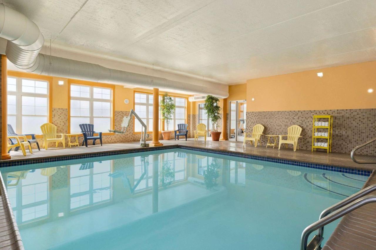 Days Inn By Wyndham Airport/Maine Mall South Portland Kültér fotó